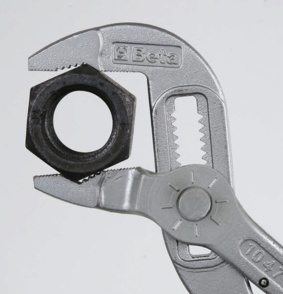1047 300 - Slip joint pliers, push button alignment