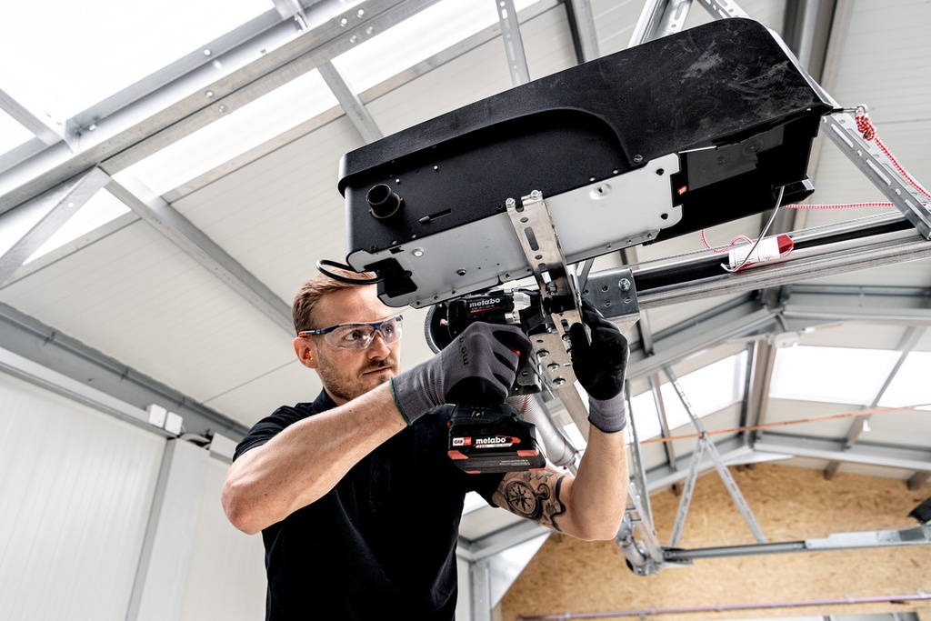 SSW 18 LT 300 BL CORDLESS IMPACT WRENCH (Bare)