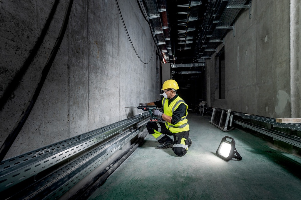 BSA 18 LED 10000 * Cordless site light (Bare)