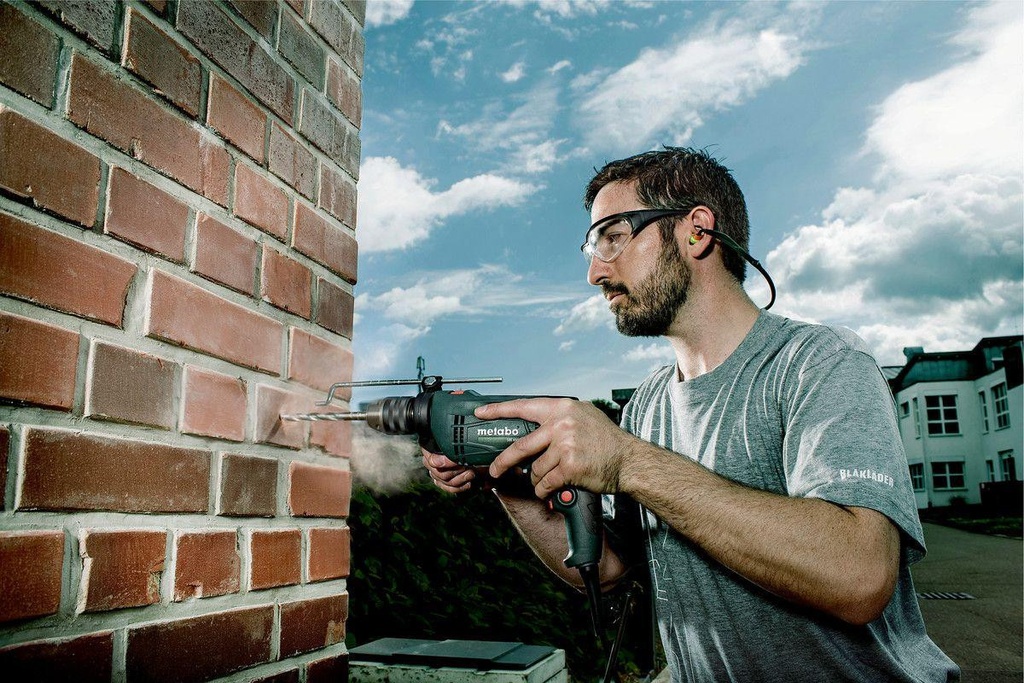 SBE 650 IMPACT DRILL