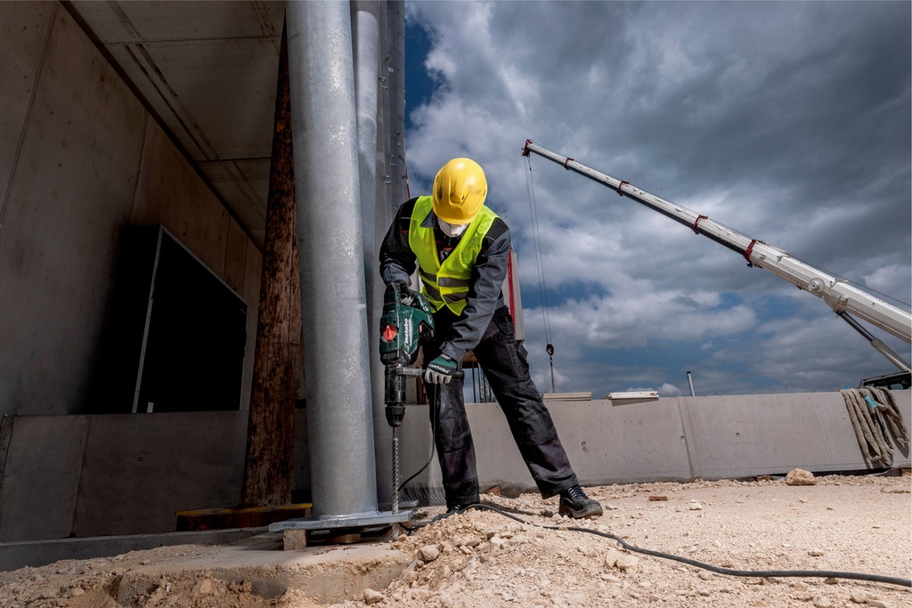 KHEV 11-52 BL Combination Hammer 18.8 J / 1500 w / 12.4 kg 