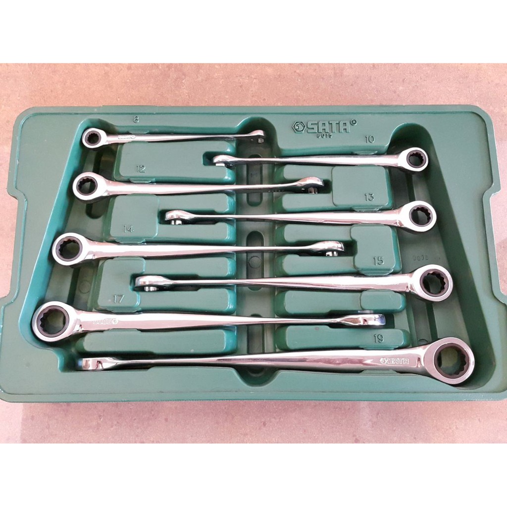 XL X-Beam Ratcheting Combination Wrench Set 8 Pc. 